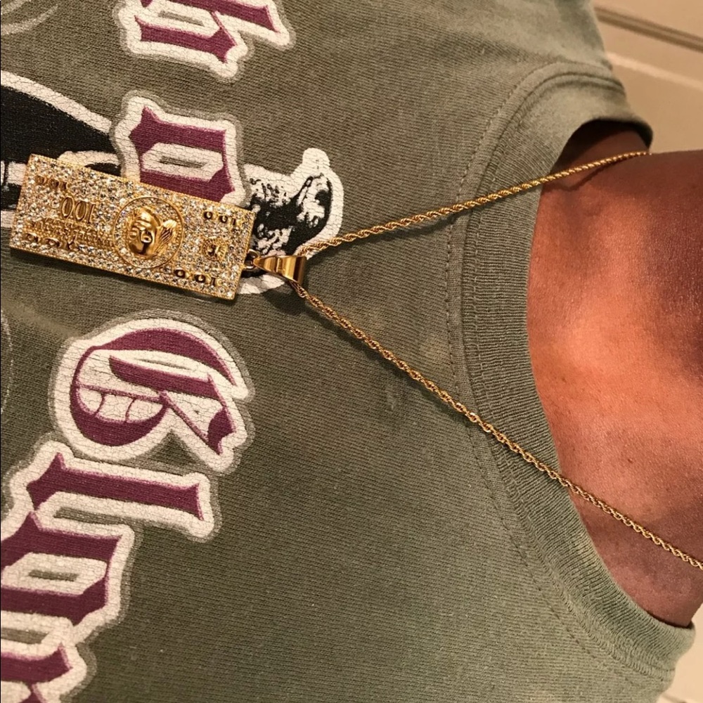 Chain - Picture 4 of 5